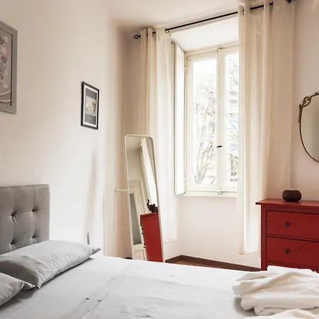 Casa Renoir 5 Minuti Da Duomo Apartament *