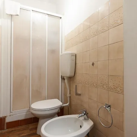 Casa Renoir 5 Minuti Da Duomo Apartament *